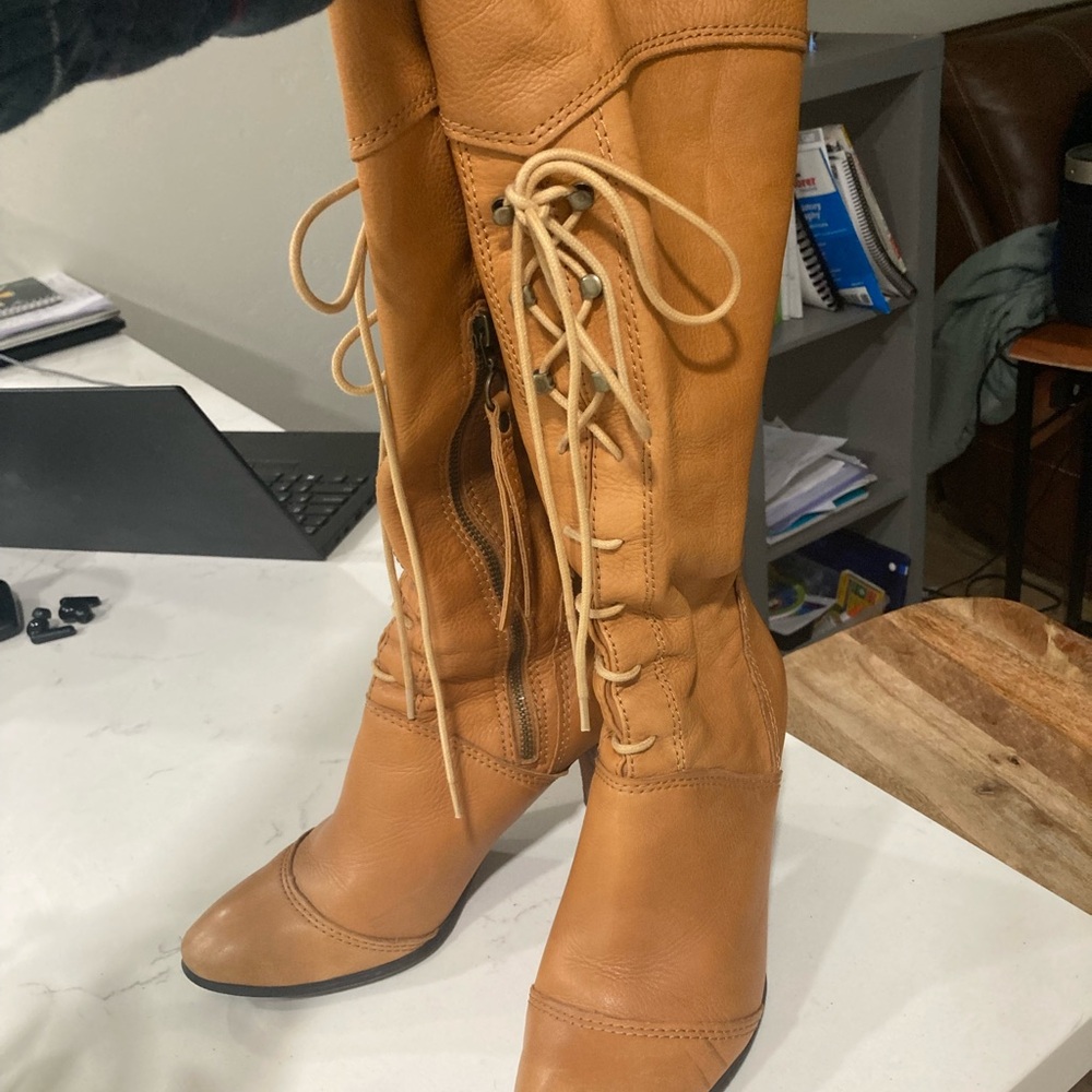 All Black Brand Leather Stylish Tan Lace-Up Heeled Boots
